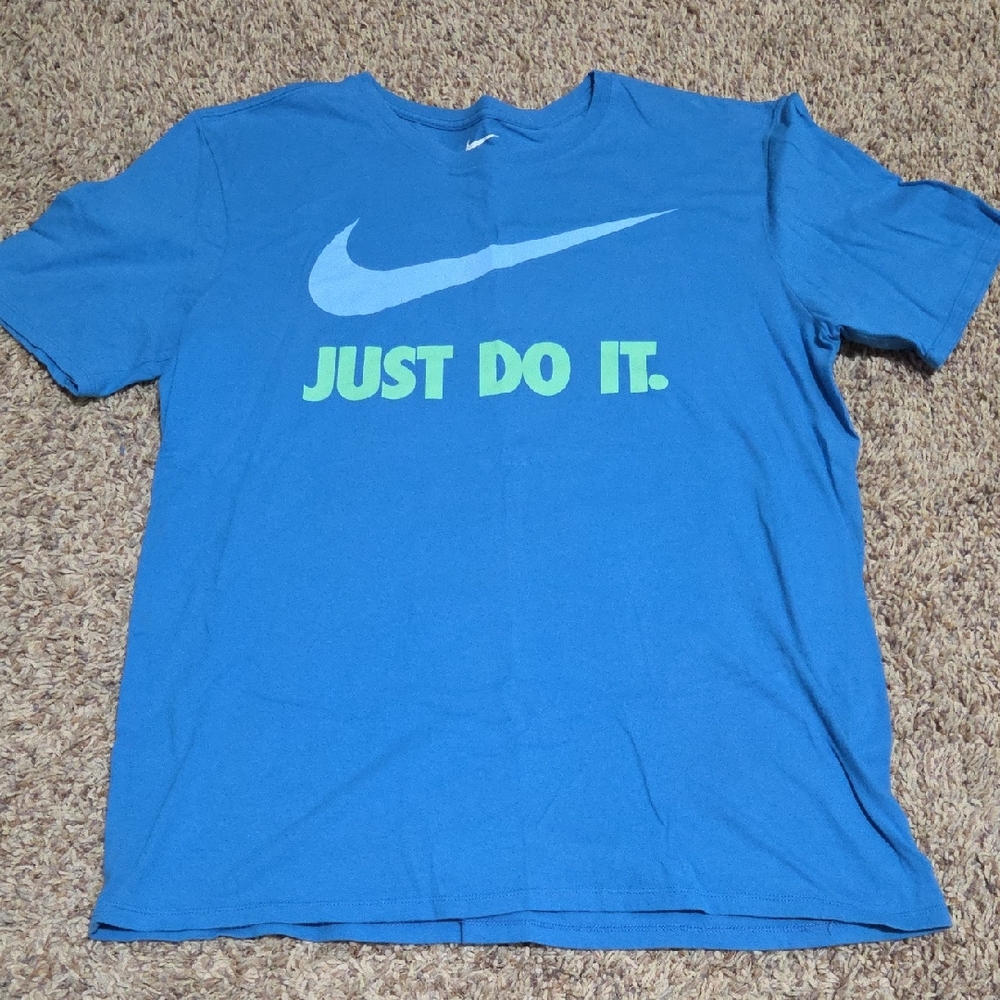 *LIKE NEW* Nike Blue Tee with Swoosh and Slogan - Men's Size Large